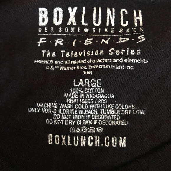 NWT Men’s Boxlunch Friends Shirt - Picture 5 of 6